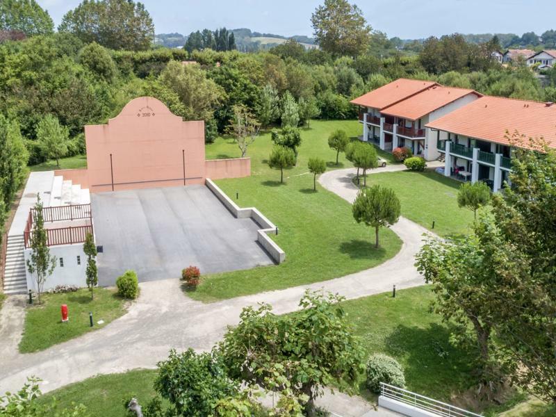 Residence Odalys Domaine Iratzia Saint-Jean-de-Luz Exterior photo